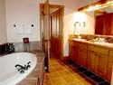 Bathroom 0